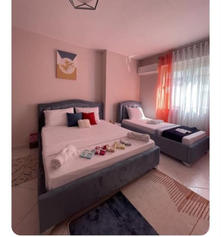 Durres, jepet me qera garsonier 1+1 Kati 5, 32 m² 250 € (Plazh, Durres)
