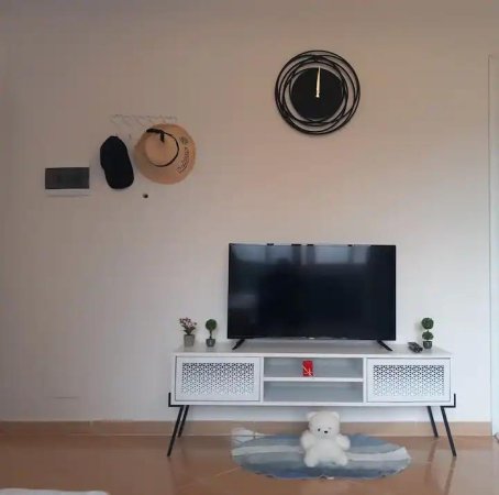 Durres, jepet me qera garsonier 1+1 Kati 3, 42 m² 250 € (Rrota Kuqe, Plazh)