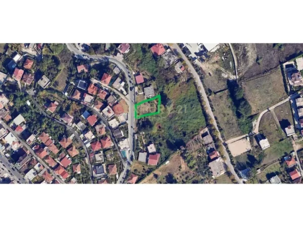 Tirane, shes toke , 725 m² 90.000 € (Rruga Shaqir Palushi)