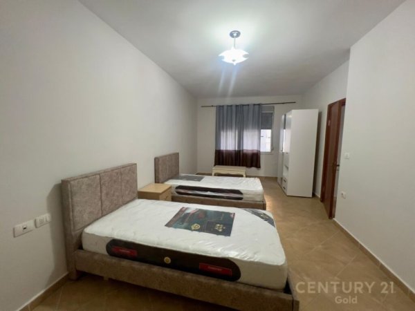 Tirane, jepet me qera apartament 1+1+Ballkon Kati 6, 550 € (Rruga e Dibres)