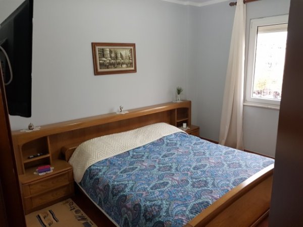 Jepet me qera apartament 2+1+A+BLK Kati 3, 100 m² 400 Euro (Blv. Bajram Curri 296, Berryli)