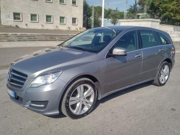 Tirane, shes SUV Mercedes-Benz R 350 CDI 4Matic Viti 2012, 23.000 Euro