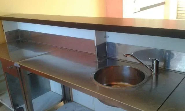 Tirane, Shitet Banak, 80000 Leke