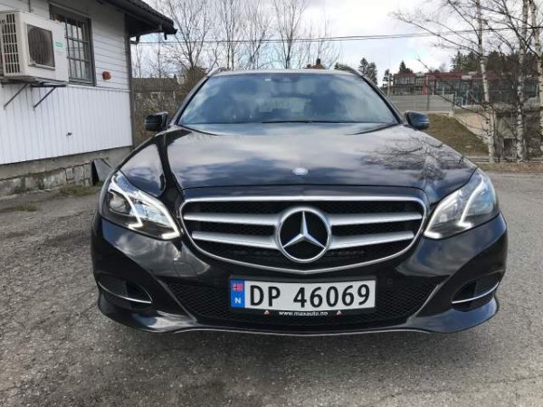 Shqiperi, shes Mercedes-Benz E klasse 220 cdi Bluetec,7 vendesh, 7 marrshe atumatik,formula 1 gir Viti 2014, 11500 Euro, i sapo targuar dhe me letra p