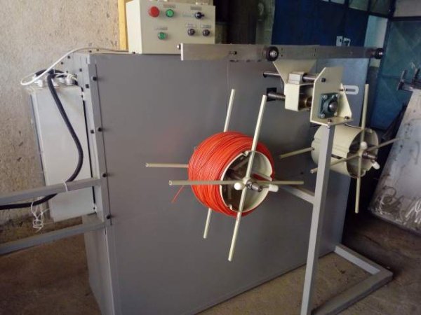 Serbi, - Extruder, plastic