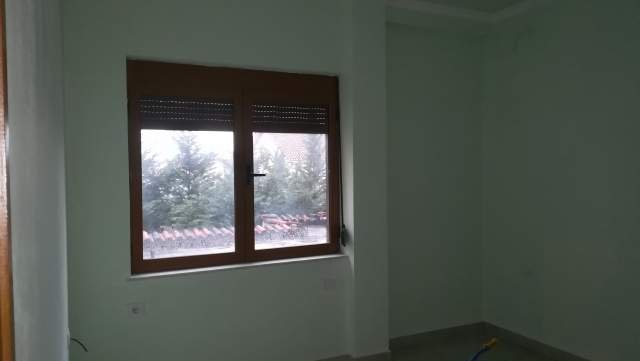 Tirane, jap me qera apartament 3+1+A+BLK Kati 3, 115 m² 350 Euro (Zona Don Bosko)