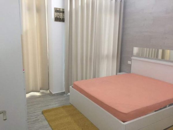 Tirane, qera apartament 1+1+BLK Kati 2, 58 m², Komuna e Parisit)