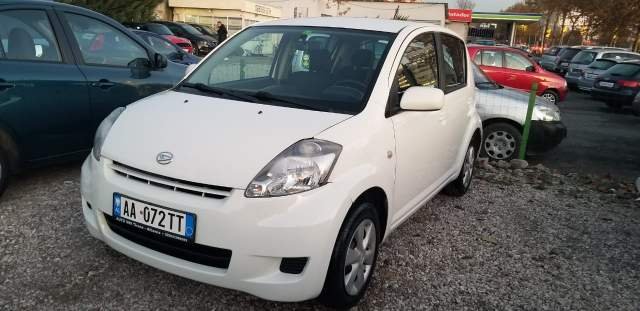 WWW.AUTO-999.AL , shes makine Daihatsu SIRION -Viti 2010