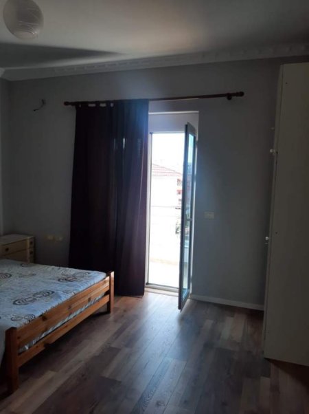 Tirane, jepet me qera shtepi 3+1+BLK Kati 2, 170 m² 50.000 Leke (Porcelan)