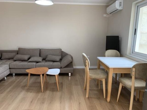 Tirane, jap me qera 2+1+BLK Kati 4, 74 m² 550 Euro