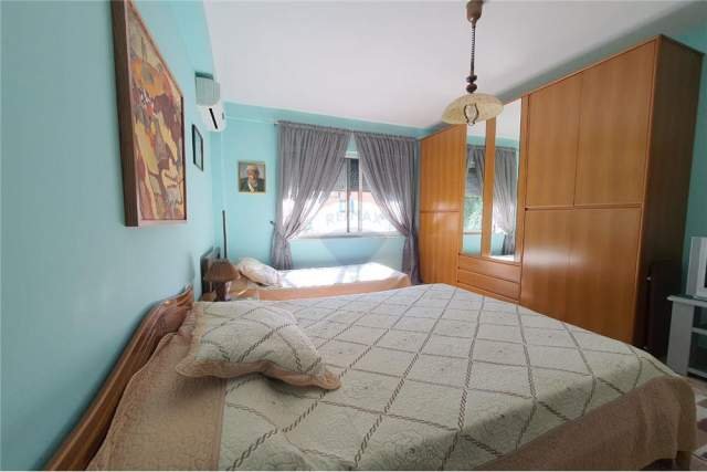 Tirane, jepet me qera apartament 2+1 125 m² 700 Euro (BLLOKU)