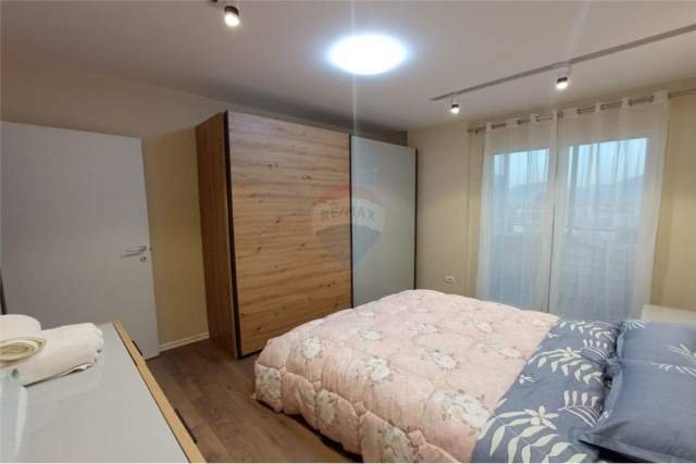 ofert apartament 65 m² 650 Euro (komuna e parisit)