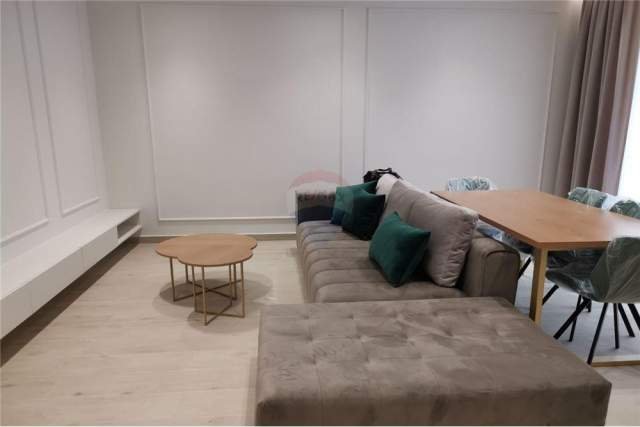Tirane, jepet me qera apartament 1+1 75 m² 800 Euro (TEGU)