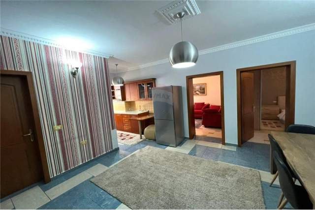 Tirane, jepet me qera apartament 70 m² 550 Euro (PAZARI IRI)