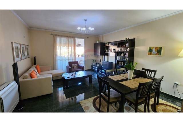 Tirane, jepet me qera 2+1 106 m² 600 Euro (DON BOSKO)