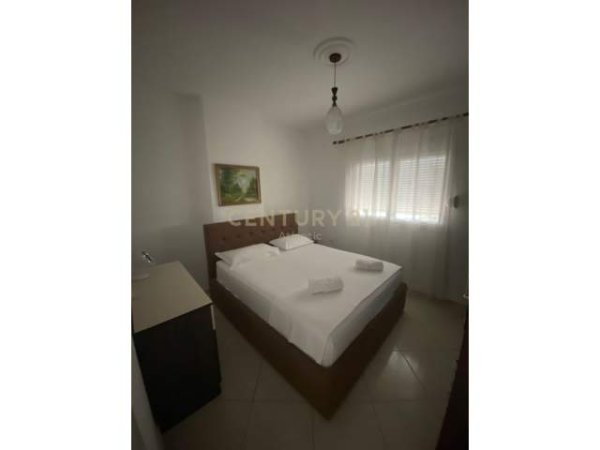 Durres, jepet me qera apartament 2+1+BLK Kati 2, 105 m² 300 Euro (prane Rrotes se Kuqe, Durres, Plazh)