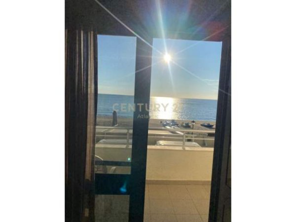 Durres, jepet me qera 1+1+BLK Kati 2, 50 m² 200 Euro (Plazh Hekurudha)