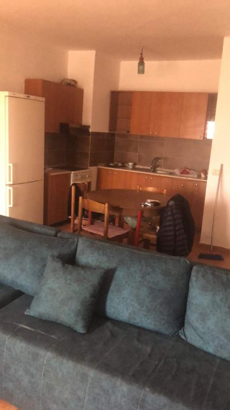 Tirane, jepet me qera apartament 2+1+BLK Kati 10, 94 m² 450 Euro (rruga Kavajes)