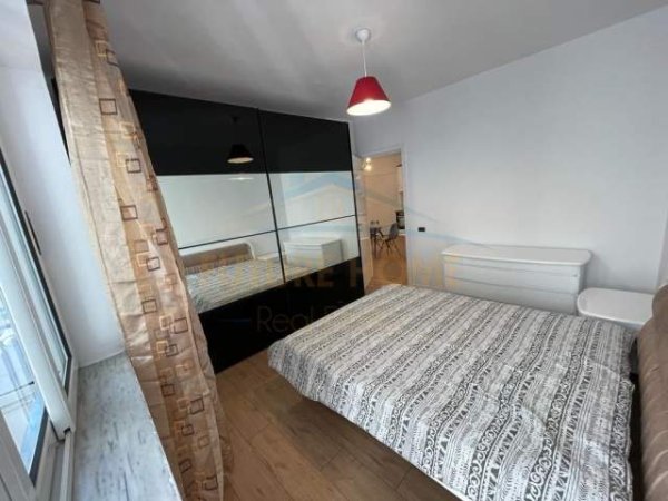 Tirane, jepet me qera apartament 2+1+BLK Kati 3, 95 m² 550 Euro (Komuna e Parisit, Lulishtja)