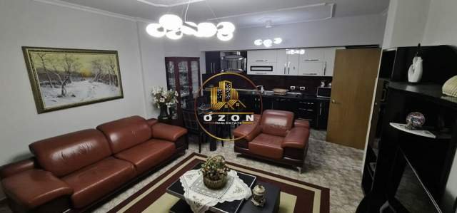 Tirane, jepet me qera apartament 3+1+BLK Kati 5, 125 m² 700 Euro (Selvia)