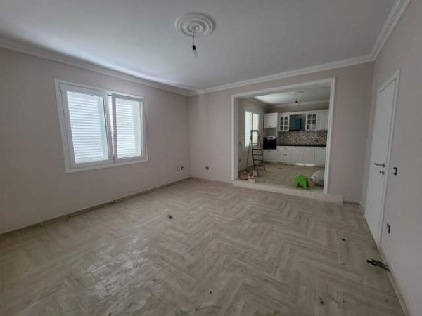 Tirane, shitet Vile 4+1+BLK Kati 1, 773 m² 380.000 Euro (TEG)