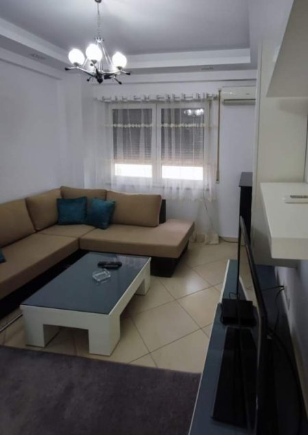 Tirane, jepet me qera apartament 2+1+BLK Kati 5, 91 m² 650 Euro (tefta tashko koco)