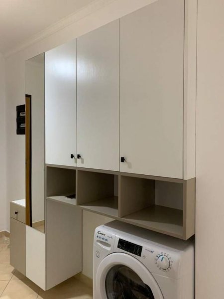 Tirane, jepet me qera apartament 2+1+A+BLK Kati 5, 90 m² 650 Euro (Rruga e Dibres)