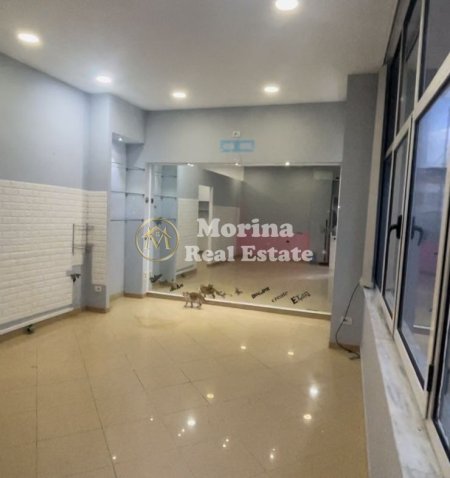 Tirane, shitet dyqan Kati 0, 42 m² 83.000 € (Rruga 4 Deshmoret)