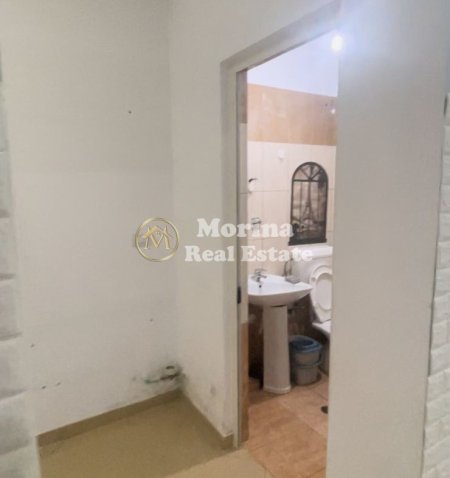 Tirane, shitet dyqan Kati 0, 42 m² 83.000 € (Rruga 4 Deshmoret)