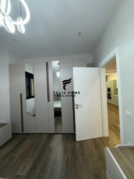 Tirane, jepet me qera apartament 1+1 Kati 1, 84 m² 750 € (KODRA E DIELLIT)