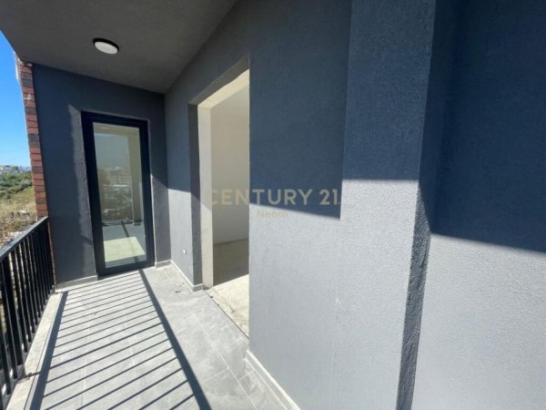 Tirane, shitet apartament 2+1 Kati 6, 103 m² 123.000 € (paskuqan)
