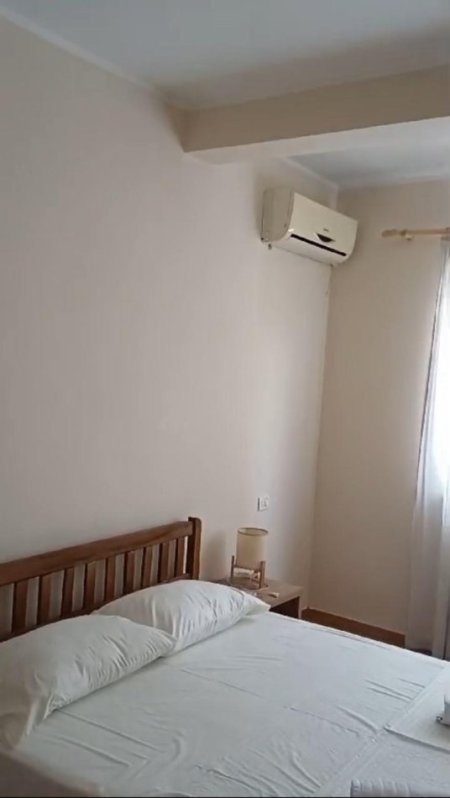 Tirane, jepet me qera apartament 2+1 Kati 2, 72 m² 700 € (21 Dhjetori prane Mondialit)