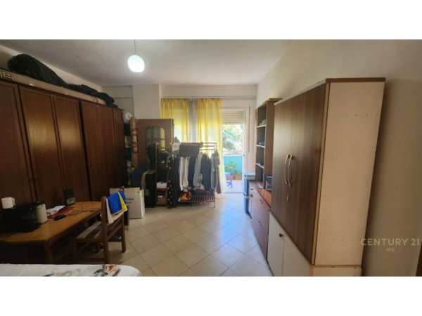 Tirane, shitet apartament 2+1 Kati 3, 122 m² 140.000 € (fresk)