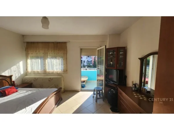 Tirane, shitet apartament 2+1 Kati 3, 122 m² 140.000 € (fresk)