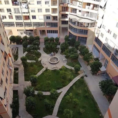 Tirane, shitet ambjent biznesi Kati 0, 49 m² (Astir)