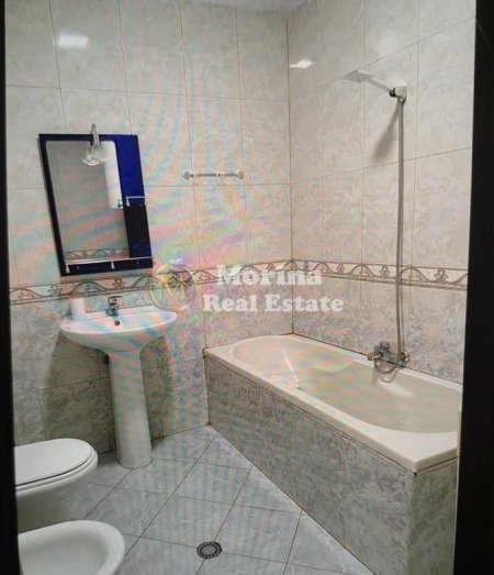 Tirane, jepet me qera apartament 2+1 Kati 9, 94 m² 600 € (Ish Stacioni Trenit)