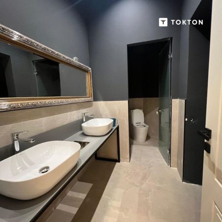 Tirane, jepet me qera ambjent biznesi Kati 0, 222 m² 255.600 € (Rruga e Teleferikut, Fresku, Tiranë, TT 1386)