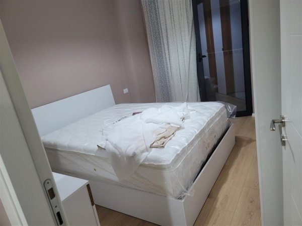 Tirane, jepet me qera apartament 1+1+Ballkon Kati 3, 70 m² 500 € (asl 2)