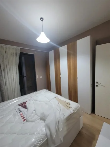 Tirane, jepet me qera apartament 1+1+Ballkon Kati 3, 70 m² 500 € (asl 2)