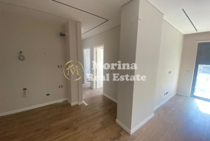 Tirane, jepet me qera apartament 2+1 Kati 3, 100 m² 750 € (Stacion i Trenit)