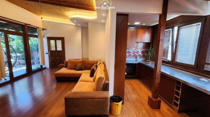 Tirane, jepet me qera Vile 2+1 Kati 3, 100 m² 700 € (myslym shyri)