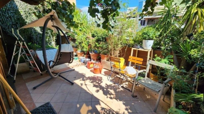 Tirane, jepet me qera Vile 2+1 Kati 3, 100 m² 700 € (myslym shyri)