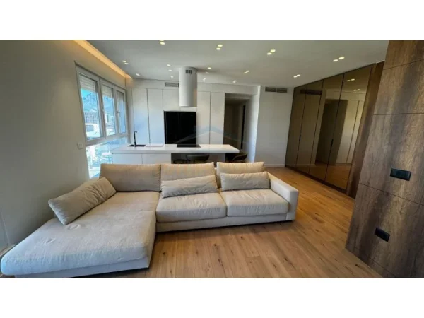 Tirane, shes apartament 1+1+Aneks+Ballkon Kati 4, 71 m² 155.000 € (Karl Gega)