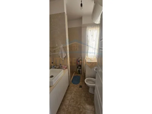 Tirane, shitet 1+1 Kati 5, 57 m² 108.300 € (fusha e aviacionit)