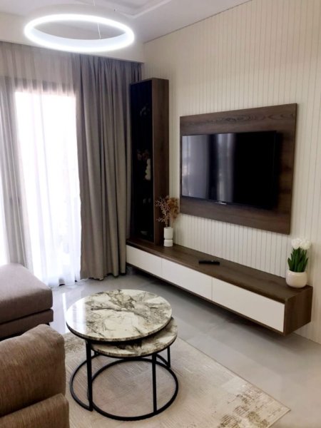 Tirane, jepet me qera apartament 2+1+Aneks+Ballkon Kati 15, 111 m² 1.200 € (rruga e kavajes)
