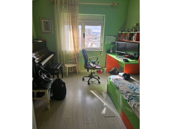 Tirane, shes apartament 3+1 Kati 5, 86 m² 205.000 € (Sheshi Willson)