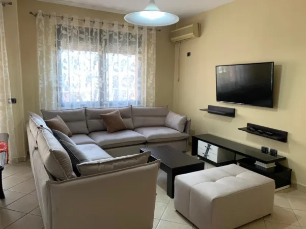 Tirane, jepet me qera apartament 2+1+Aneks+Ballkon Kati 9, 111 m² 800 € (qender , rruga qemal stafa , prokuroria)