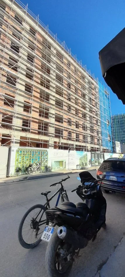 Tirane, shitet apartament 2+1+Ballkon Kati 2, 105 m² 175.000 € (Jordan misja)