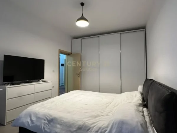 Tirane, jepet me qera apartament Kati 4, 70 m² 600 € 
