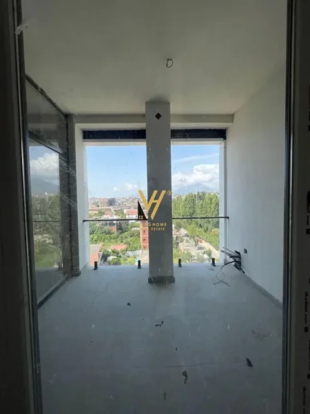 Tirane, shitet apartament 2+1+Ballkon Kati 5, 119 m² 175.000 € (BULEVARDI I RI)